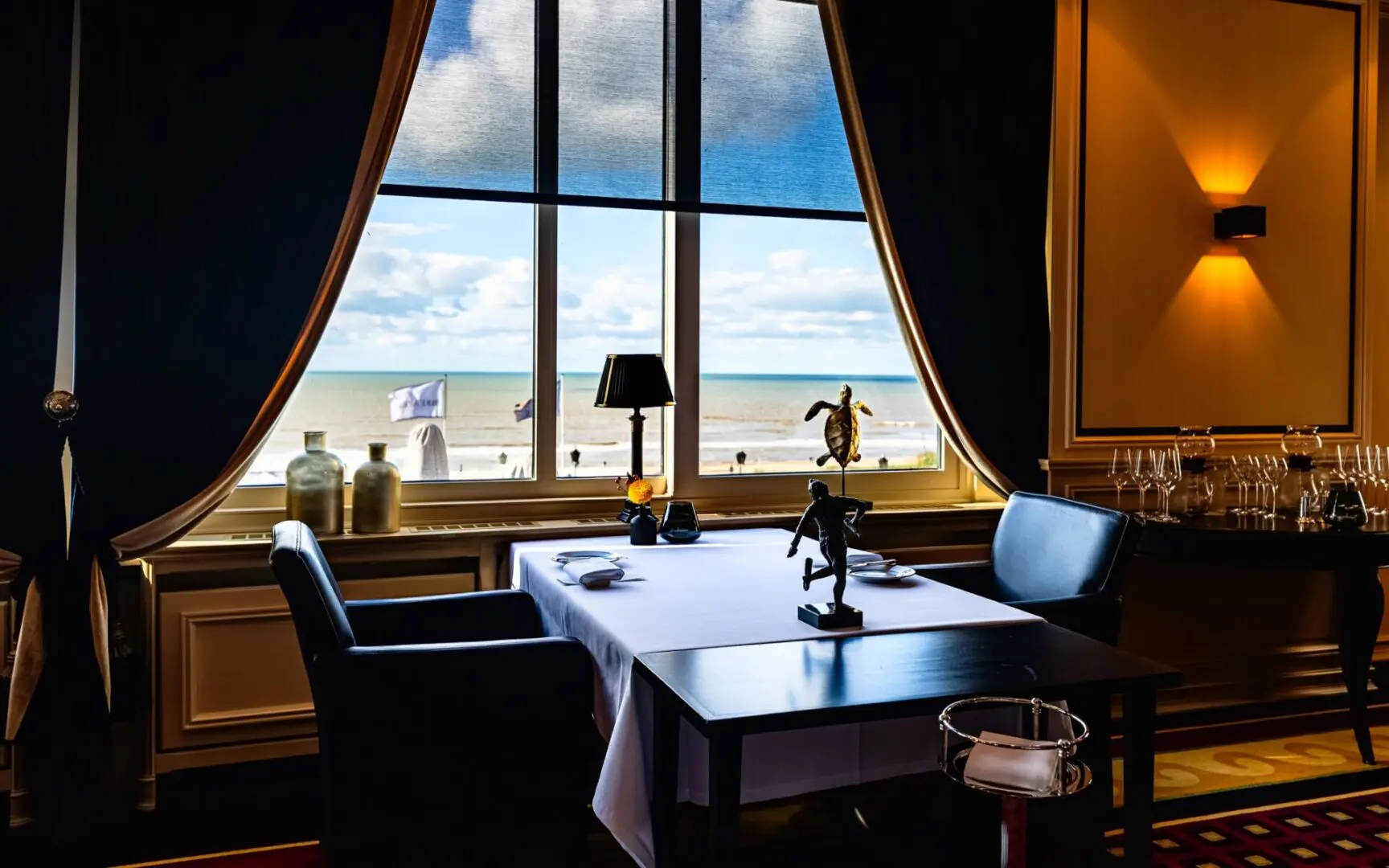 Grand Hotel Inside